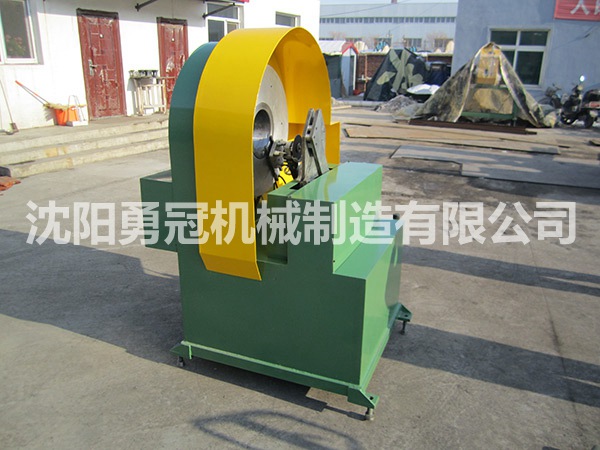 大口徑旋轉(zhuǎn)切管機